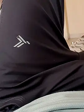 Snapshot of MrNick74 chatting on December 21, 2025, 7:48 am MrNick74 online show from December 21, 2025, 7:48 am