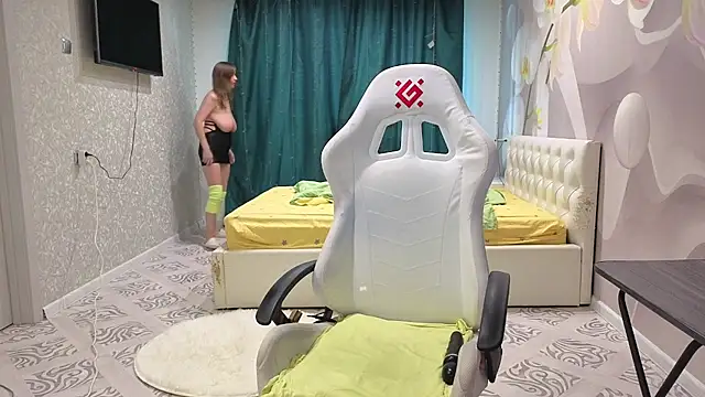 katerinapree online show from March 4, 2026, 12:55 pm