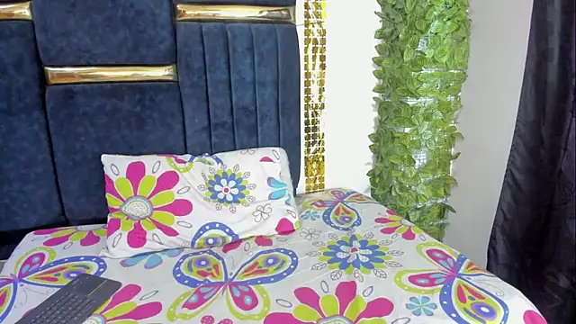 Snapshot of skaysanchez1 chatting on October 13, 2025, 7:14 pm skaysanchez1 online show from October 13, 2025, 7:14 pm