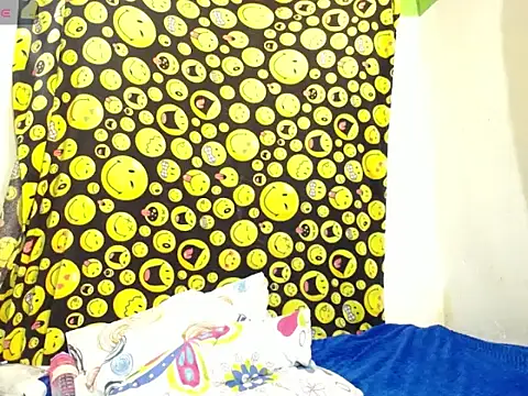 skaysanchez1 online show from May 12, 2026, 2:41 am