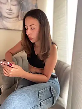 Snapshot of im_lorein chatting on January 10, 2025, 5:24 pm im lorein online show from January 10, 2025, 5:24 pm