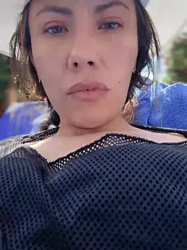 Snapshot of im_lorein chatting on January 15, 2025, 7:44 pm im lorein online show from January 15, 2025, 7:44 pm