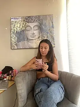 Snapshot of im_lorein chatting on January 21, 2025, 8:00 pm im lorein online show from January 21, 2025, 8:00 pm