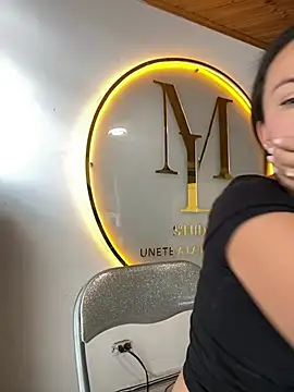 Snapshot of im_lorein chatting on January 23, 2025, 3:11 pm im lorein online show from January 23, 2025, 3:11 pm