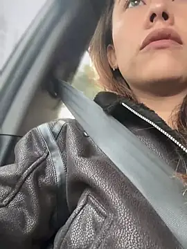 Snapshot of im_lorein chatting on February 4, 2025, 11:38 am im lorein online show from February 4, 2025, 11:38 am