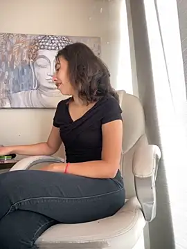 Snapshot of im_lorein chatting on September 8, 2025, 2:16 pm im lorein online show from September 8, 2025, 2:16 pm