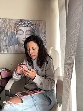 Snapshot of im_lorein chatting on September 9, 2025, 12:59 pm im lorein online show from September 9, 2025, 12:59 pm