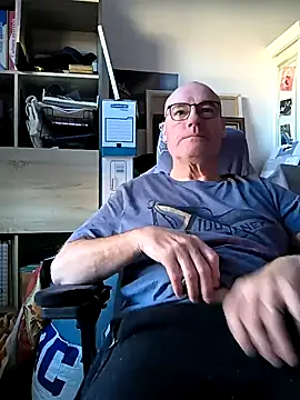 bogland33 online show from February 6, 2025, 12:59 pm