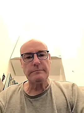 bogland33 online show from February 11, 2025, 2:13 pm