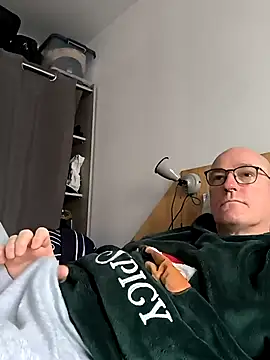 bogland33 online show from February 22, 2025, 1:57 pm