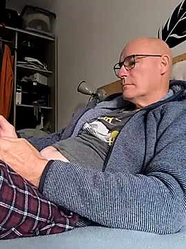 bogland33 online show from September 28, 2025, 8:09 am