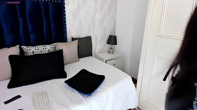 AddictivextS online show from October 24, 2025, 3:19 pm