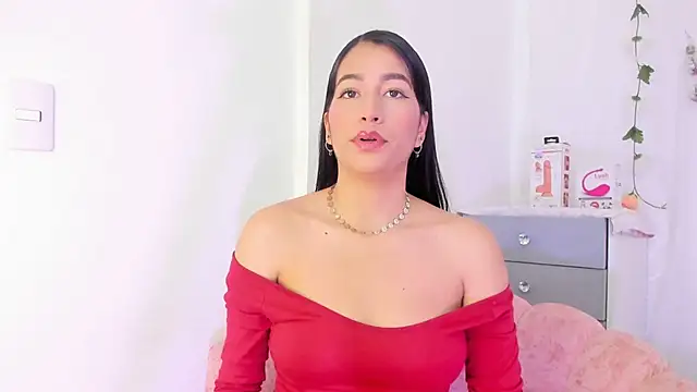 Snapshot of Sara_Kurt chatting on February 8, 2025, 9:35 am Sara Kurt online show from February 8, 2025, 9:35 am