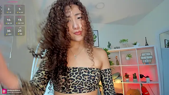 miss catalinaa online show from March 10, 2025, 12:37 pm
