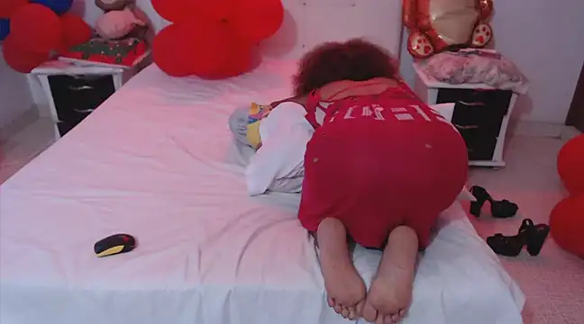 SashaBrianna99 online show from February 10, 2025, 1:44 pm