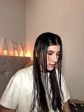 ARITOO  online show from November 16, 2025, 9:20 pm