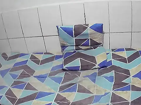 Snapshot of pierdona chatting on October 12, 2025, 1:43 pm pierdona online show from October 12, 2025, 1:43 pm