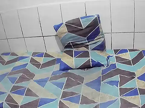 Snapshot of pierdona chatting on October 18, 2025, 7:36 pm pierdona online show from October 18, 2025, 7:36 pm