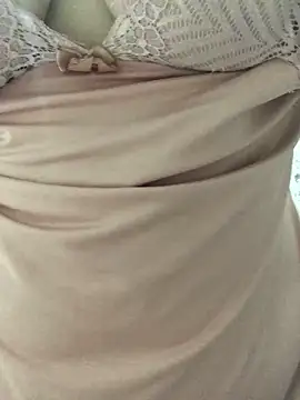 ahross online show from November 13, 2025, 10:03 am