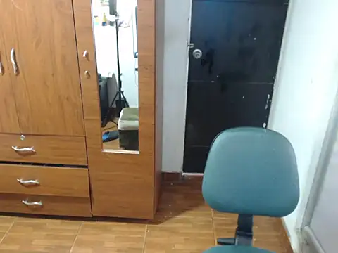 Snapshot of carolina_linarez69 chatting on September 21, 2025, 8:32 pm carolina linarez69 online show from September 21, 2025, 8:32 pm