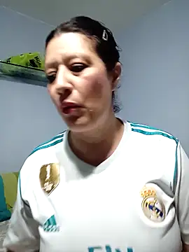 carolina linarez69 online show from December 2, 2025, 10:49 pm