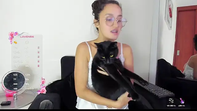 its  angelica  online show from October 6, 2025, 7:00 pm