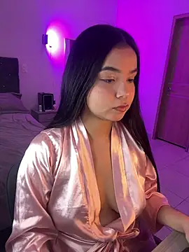 AuroraFiore online show from July 17, 2026, 3:35 am