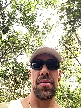 dantedesirexx online show from July 11, 2026, 8:11 pm