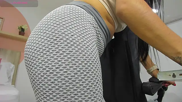 evelin leroy online show from March 24, 2026, 12:10 pm