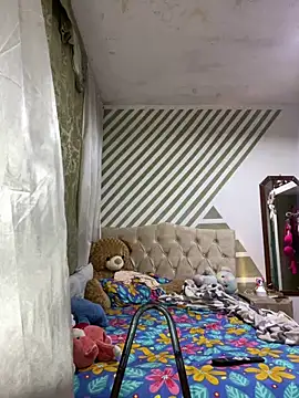 Evabigass online show from February 15, 2026, 4:47 pm