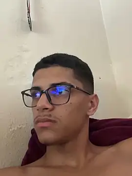 Snapshot of Naka300 chatting on February 10, 2025, 7:07 pm Naka300 online show from February 10, 2025, 7:07 pm