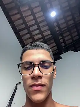 Snapshot of Naka300 chatting on February 25, 2025, 2:14 am Naka300 online show from February 25, 2025, 2:14 am