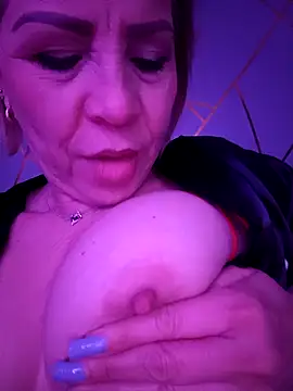 Snapshot of SamanthaaJoness chatting on September 20, 2025, 5:03 pm SamanthaaJoness online show from September 20, 2025, 5:03 pm