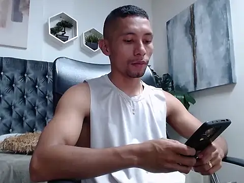 richar voller online show from October 3, 2025, 2:58 pm