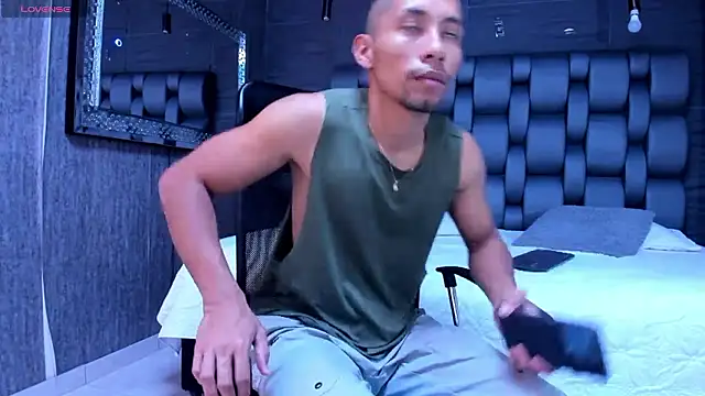 richar voller online show from October 22, 2025, 11:32 am