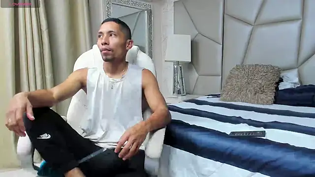 richar voller online show from November 5, 2025, 12:05 pm