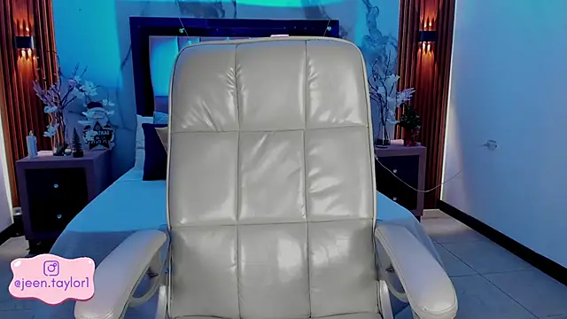 Jeen Taylor online show from November 29, 2025, 8:12 pm