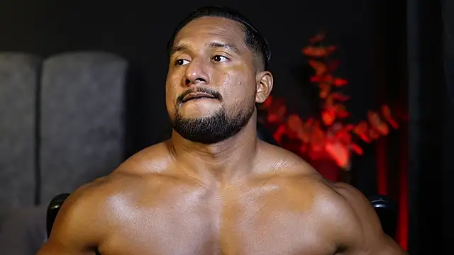 CallumMuscle online show from November 18, 2025, 12:42 pm