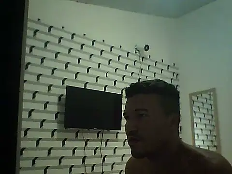 davidsoares69 online show from June 8, 2026, 1:11 pm