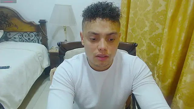 Booy Hott online show from March 4, 2025, 1:34 am