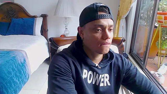 Booy Hott online show from November 5, 2025, 8:53 pm