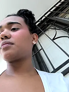 Snapshot of evafoxs chatting on October 2, 2025, 9:44 pm evafoxs online show from October 2, 2025, 9:44 pm