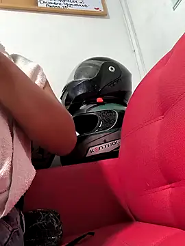 Snapshot of evafoxs chatting on October 26, 2025, 12:38 am evafoxs online show from October 26, 2025, 12:38 am