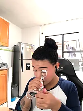 Snapshot of evafoxs chatting on October 27, 2025, 4:22 pm evafoxs online show from October 27, 2025, 4:22 pm