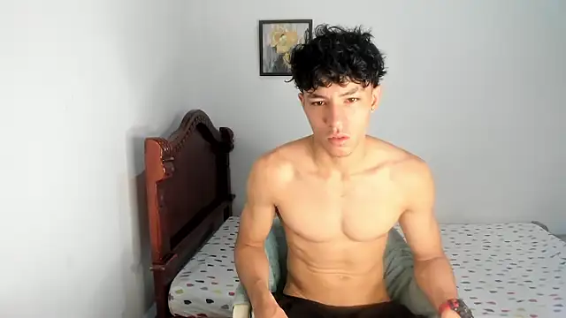 Snapshot of enzo_sloran chatting on September 26, 2025, 3:49 pm enzo sloran online show from September 26, 2025, 3:49 pm