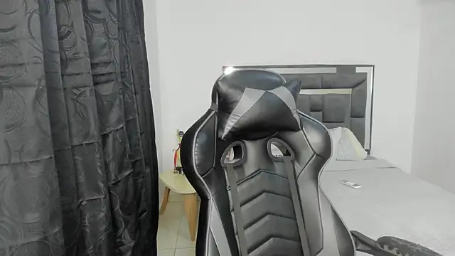 enzo sloran online show from November 27, 2025, 8:55 pm