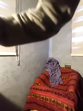 nextdoorneighbor online show from September 25, 2025, 7:06 pm