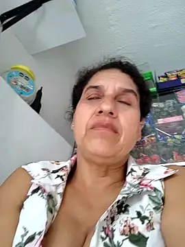 siri duque online show from February 3, 2025, 7:42 pm
