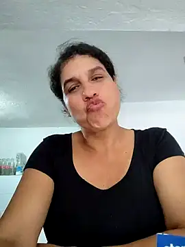 siri duque online show from February 5, 2025, 3:31 pm