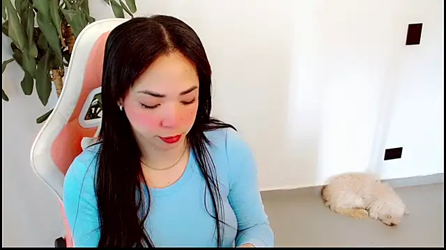 Snapshot of Kylie_martinez chatting on April 23, 2026, 1:13 pm Kylie martinez online show from April 23, 2026, 1:13 pm